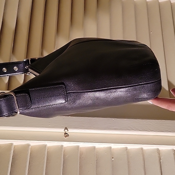 Coach Bag - Picture 2 of 8